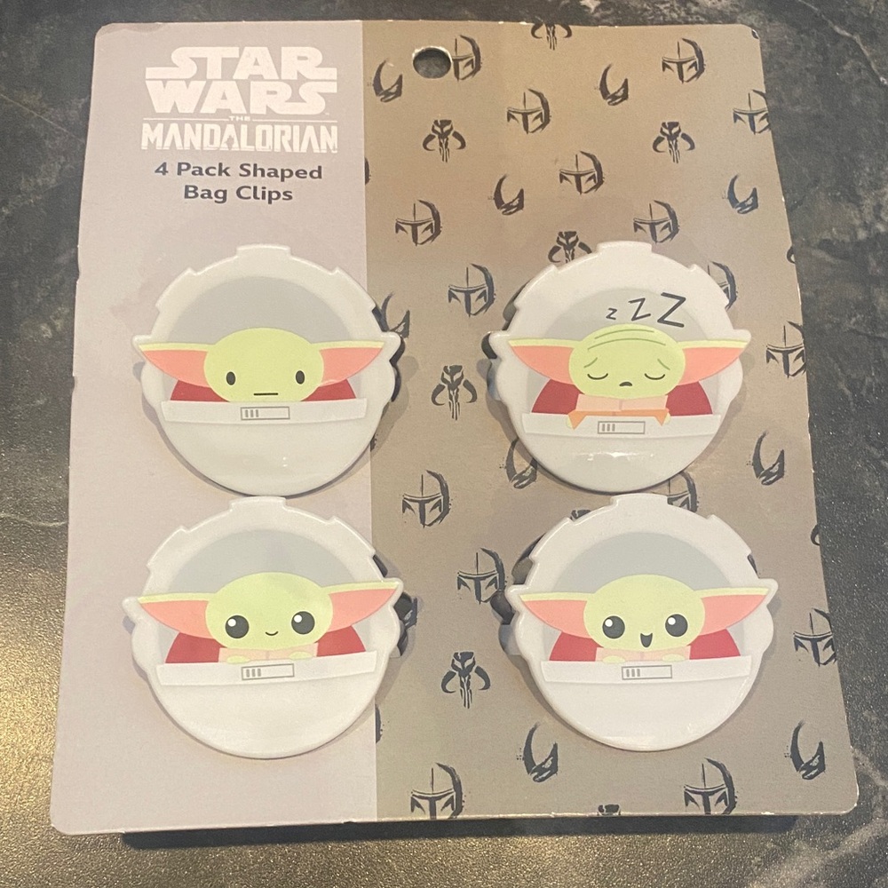 Star Wars The Mandalorian 4 Piece Grogu Baby Yoda Bag Clips